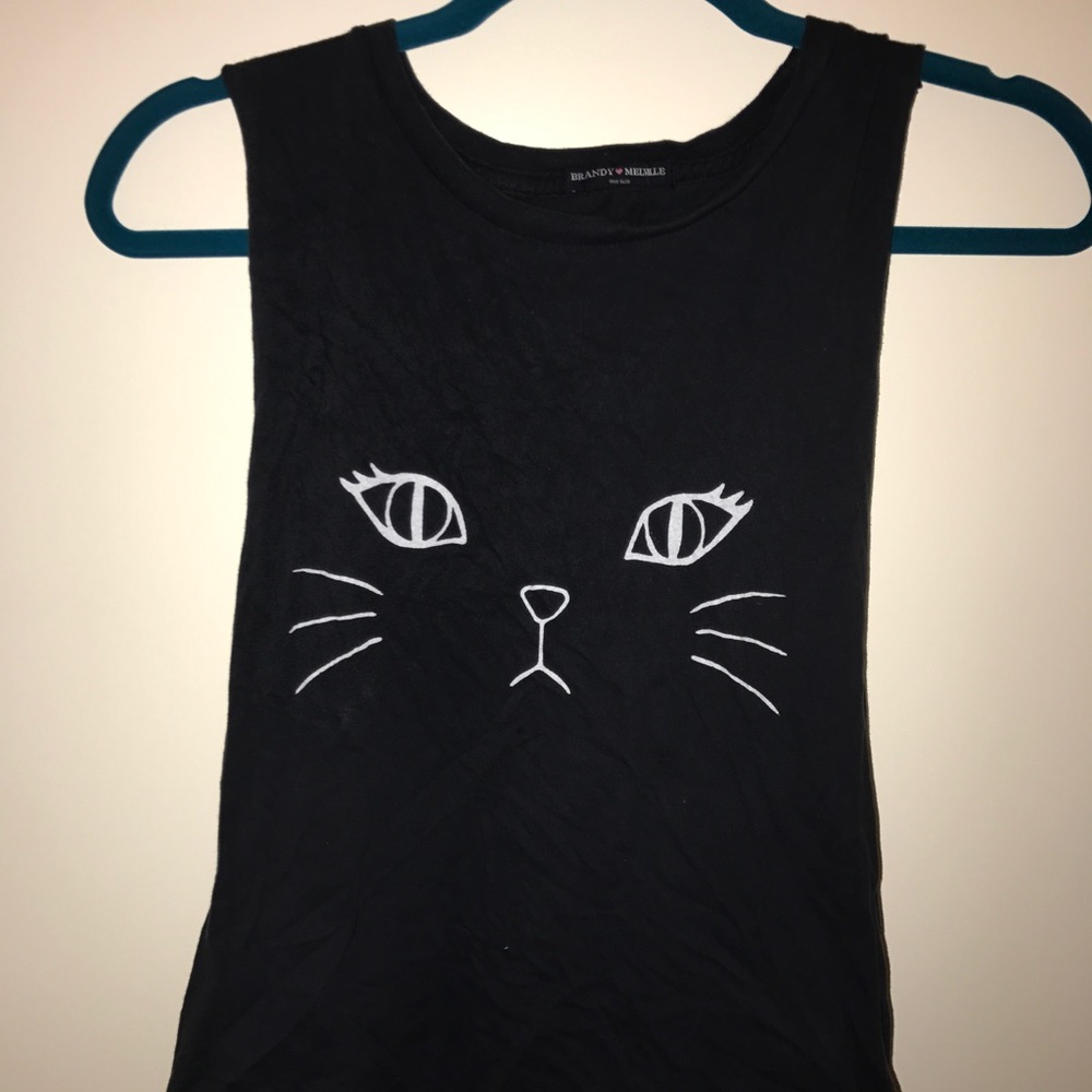 Brandy Melville kitty muscle T